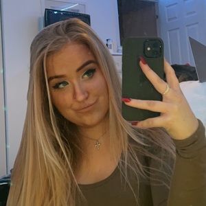 Meet your Posher, Lizzie